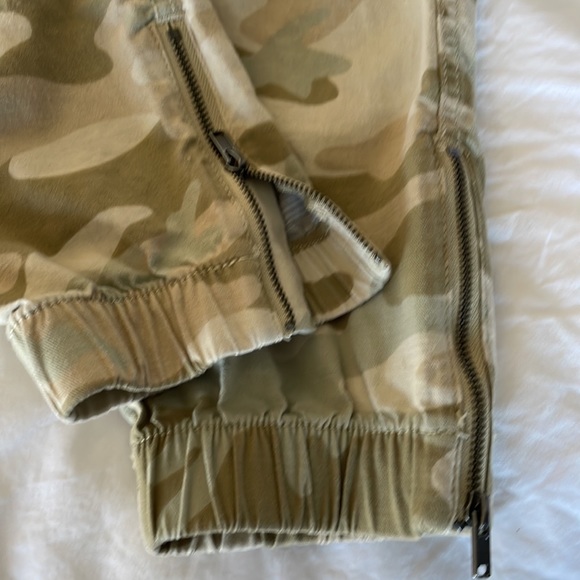 Girlfriend Utility Camo Joggers with Washwell - Picture 7 of 7